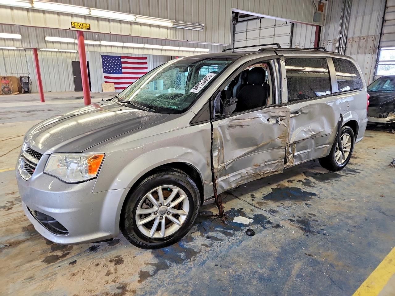 Salvage Dodge Caravan Image