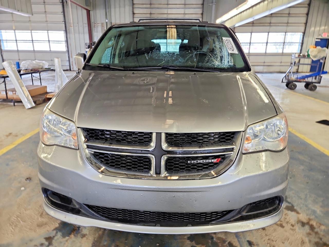 Dodge Caravan Sxt