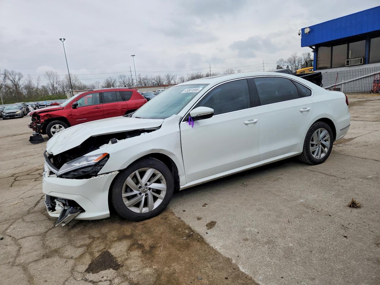 Salvage Volkswagen Passat Image