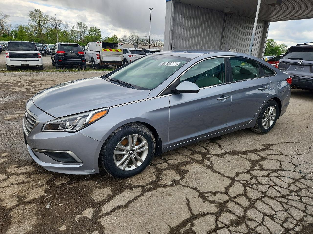 Salvage Hyundai SONATA Image