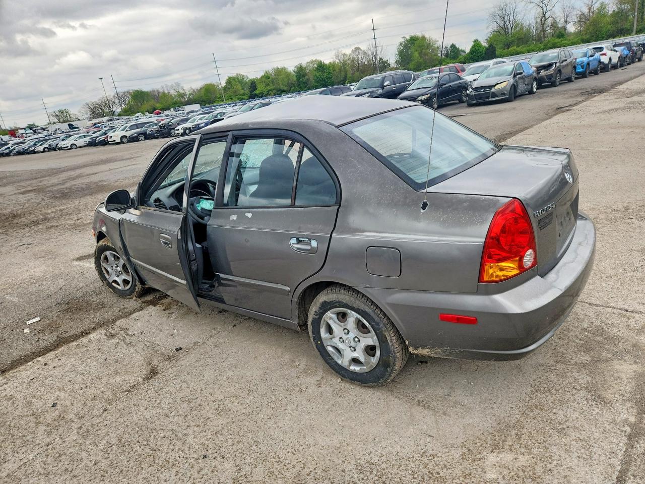 Hyundai ACCENT Gl