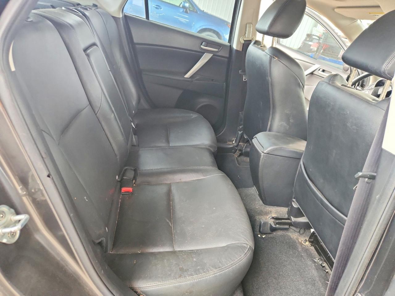 Mazda 3 I