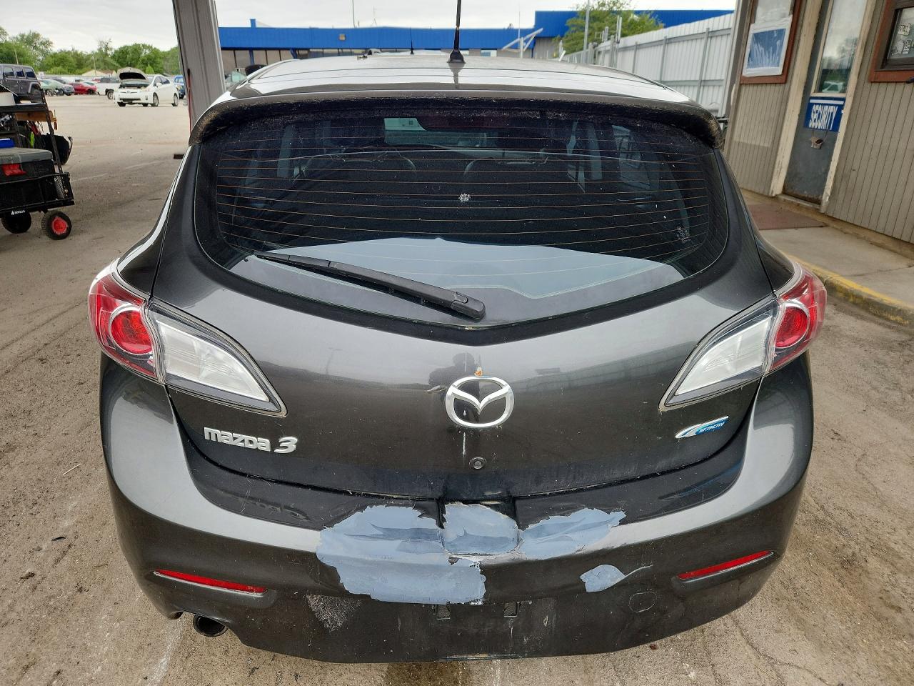 Mazda 3 I