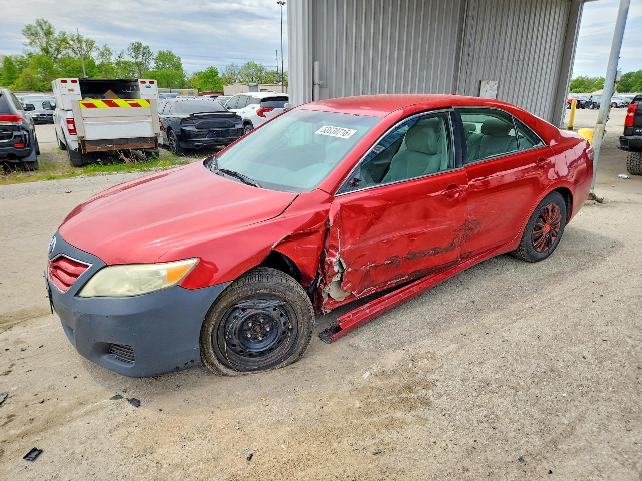 Salvage Toyota Camry Image