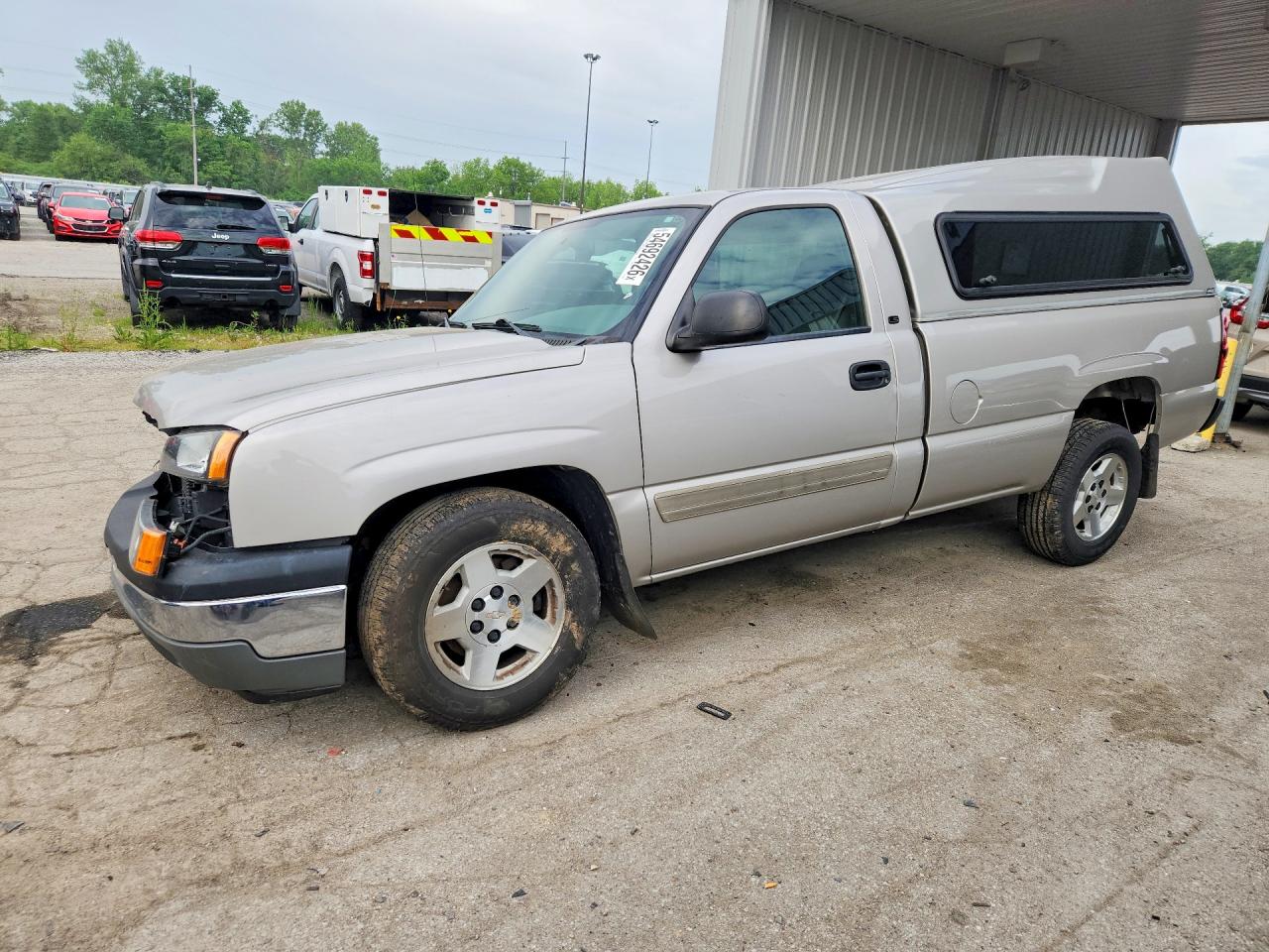 Salvage Chevrolet Silverado Image