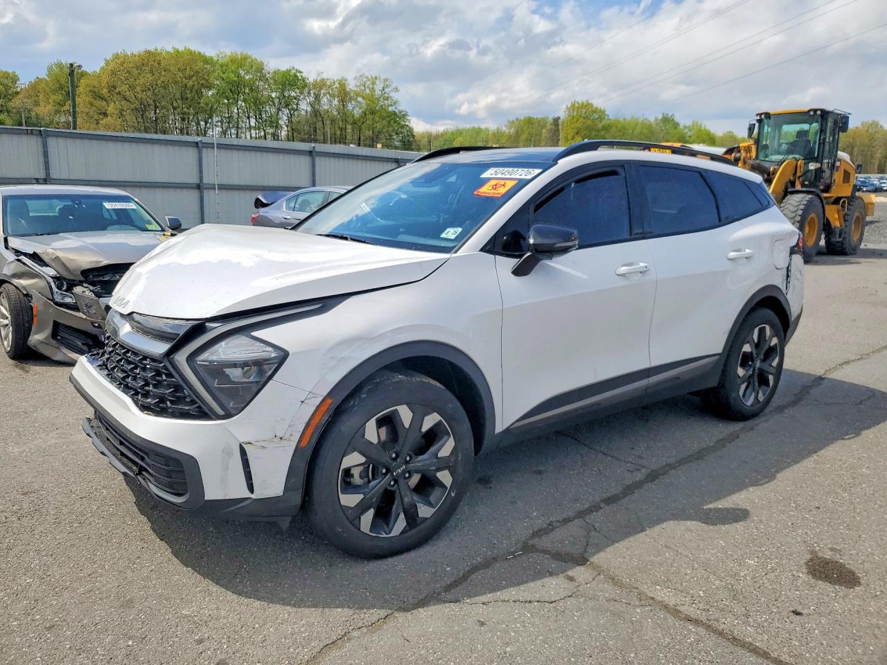 Salvage Kia Sportage Image