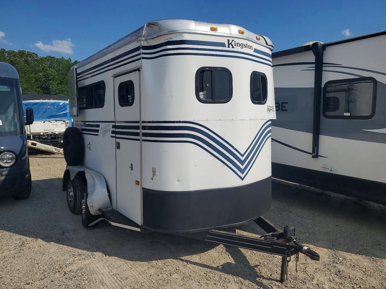 Salvage Kins Horse Trai Image
