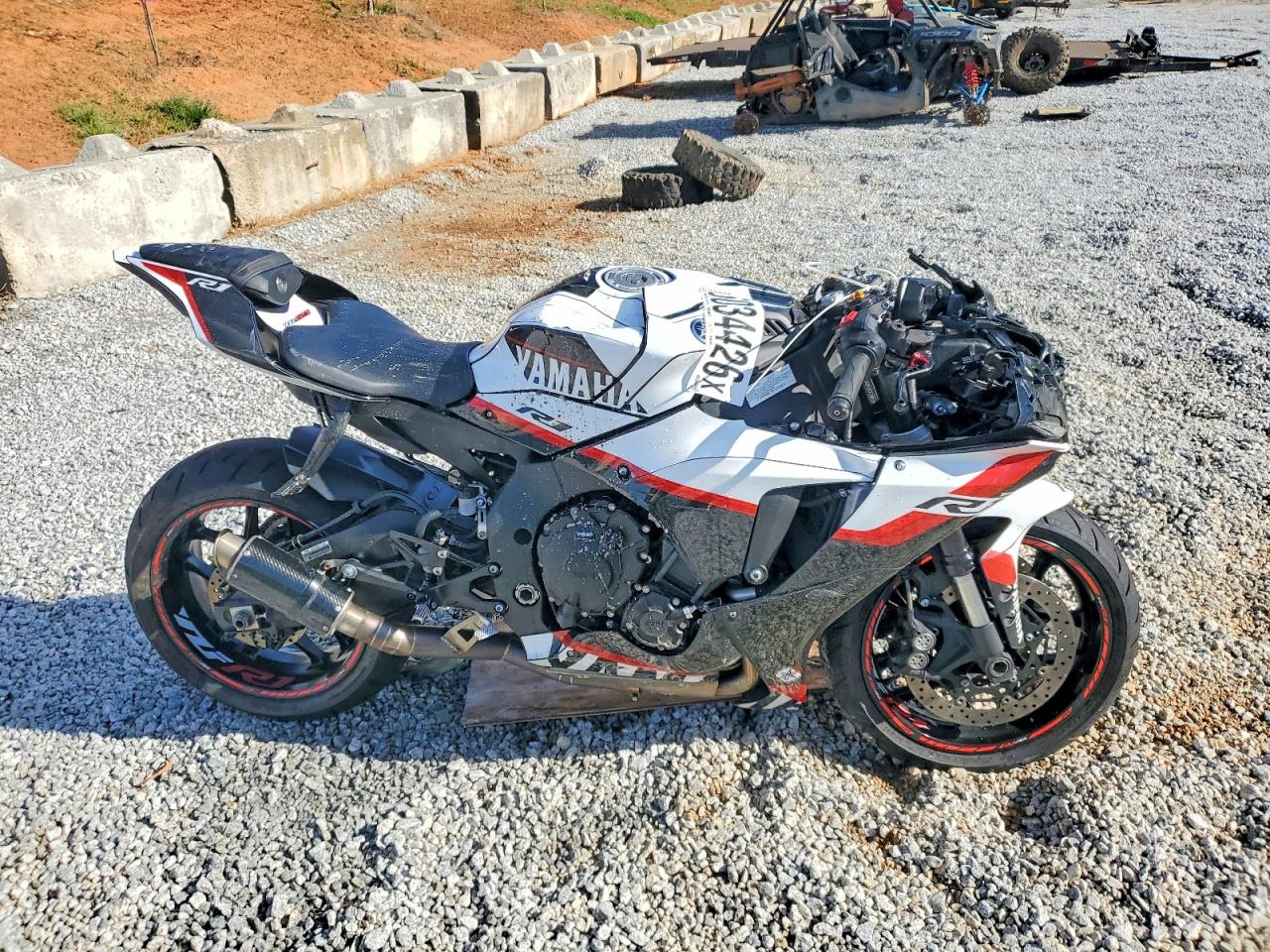 Salvage Yamaha Yzf1000 Image