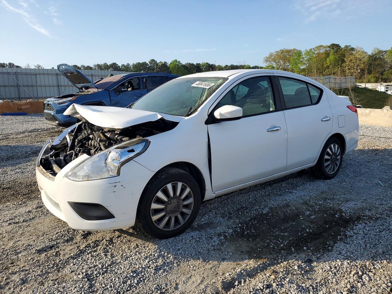 Salvage Nissan Versa Image
