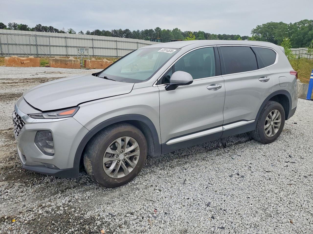 Salvage Hyundai SANTA FE Image
