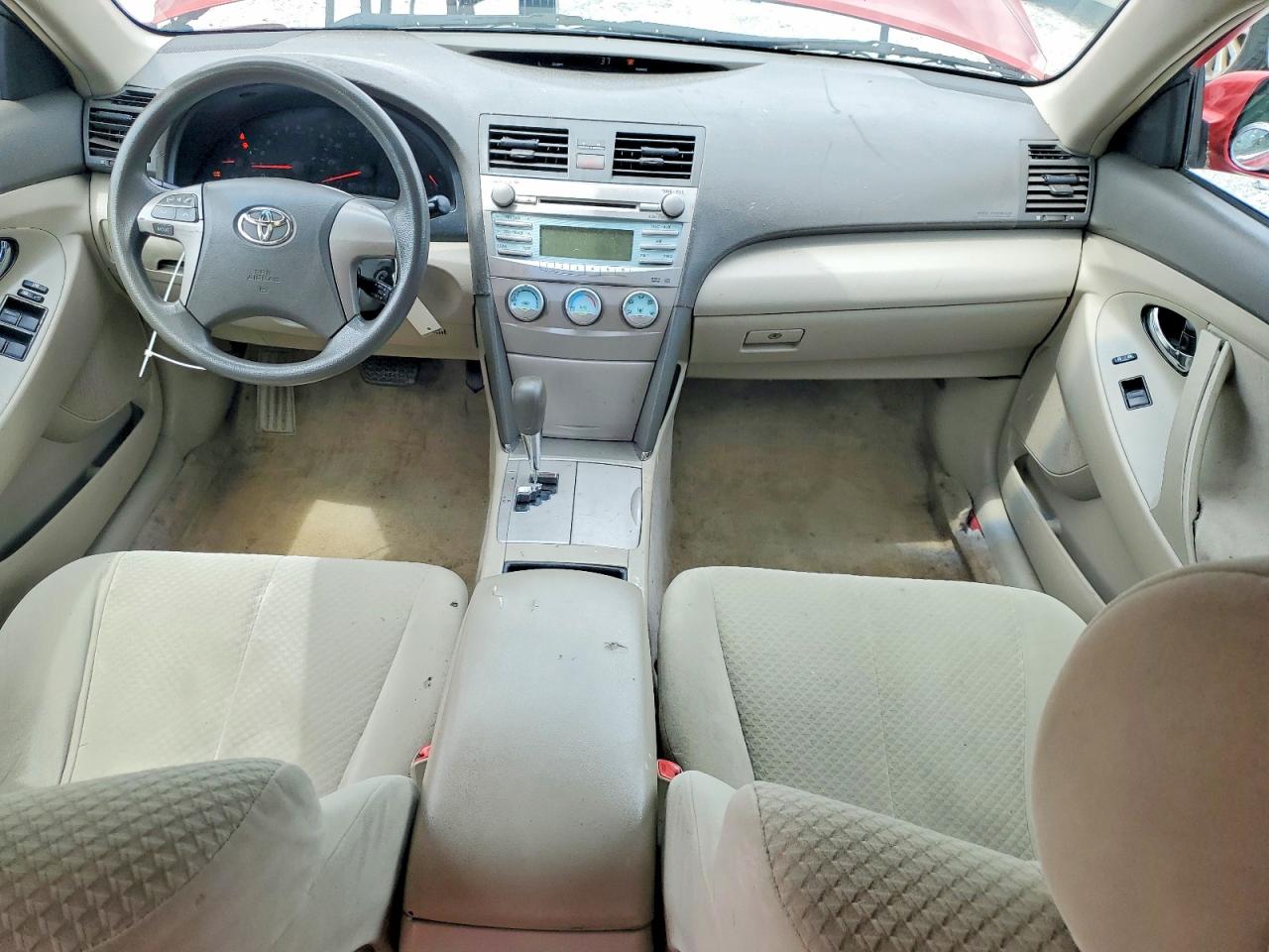 Toyota Camry Le V6
