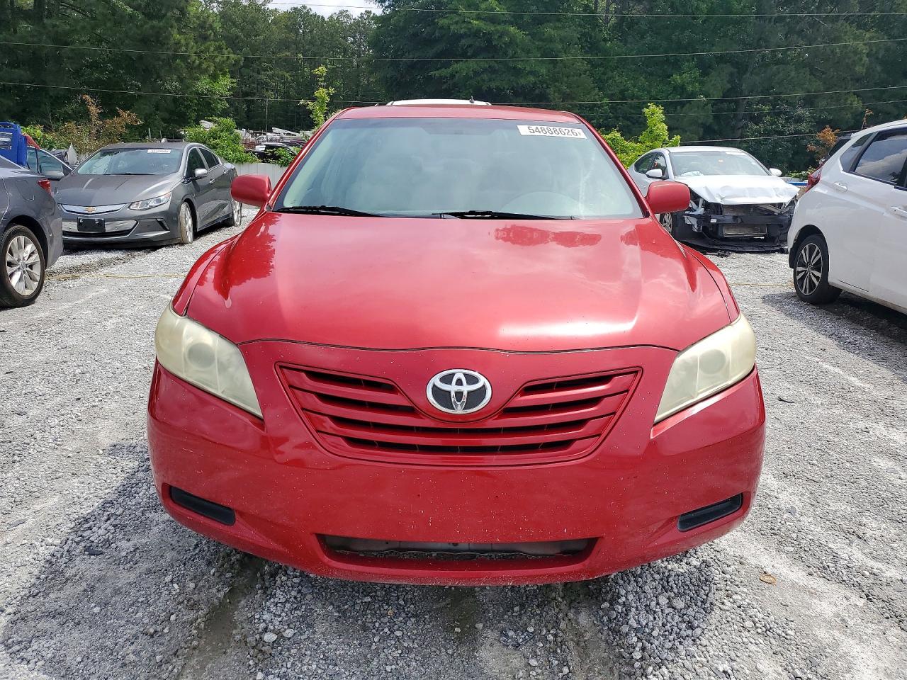 Toyota Camry Le V6