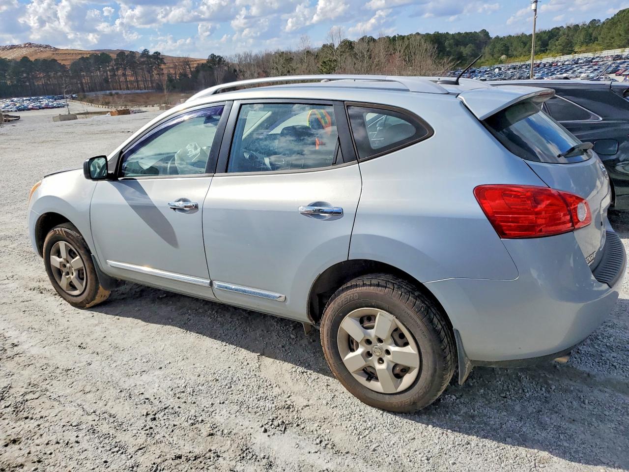 Nissan Rogue S