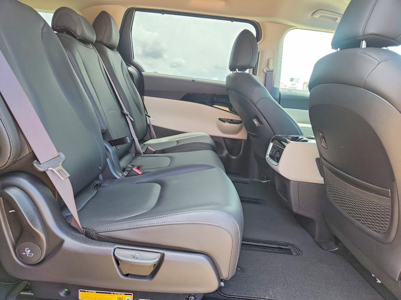 Kia Carnival Sx