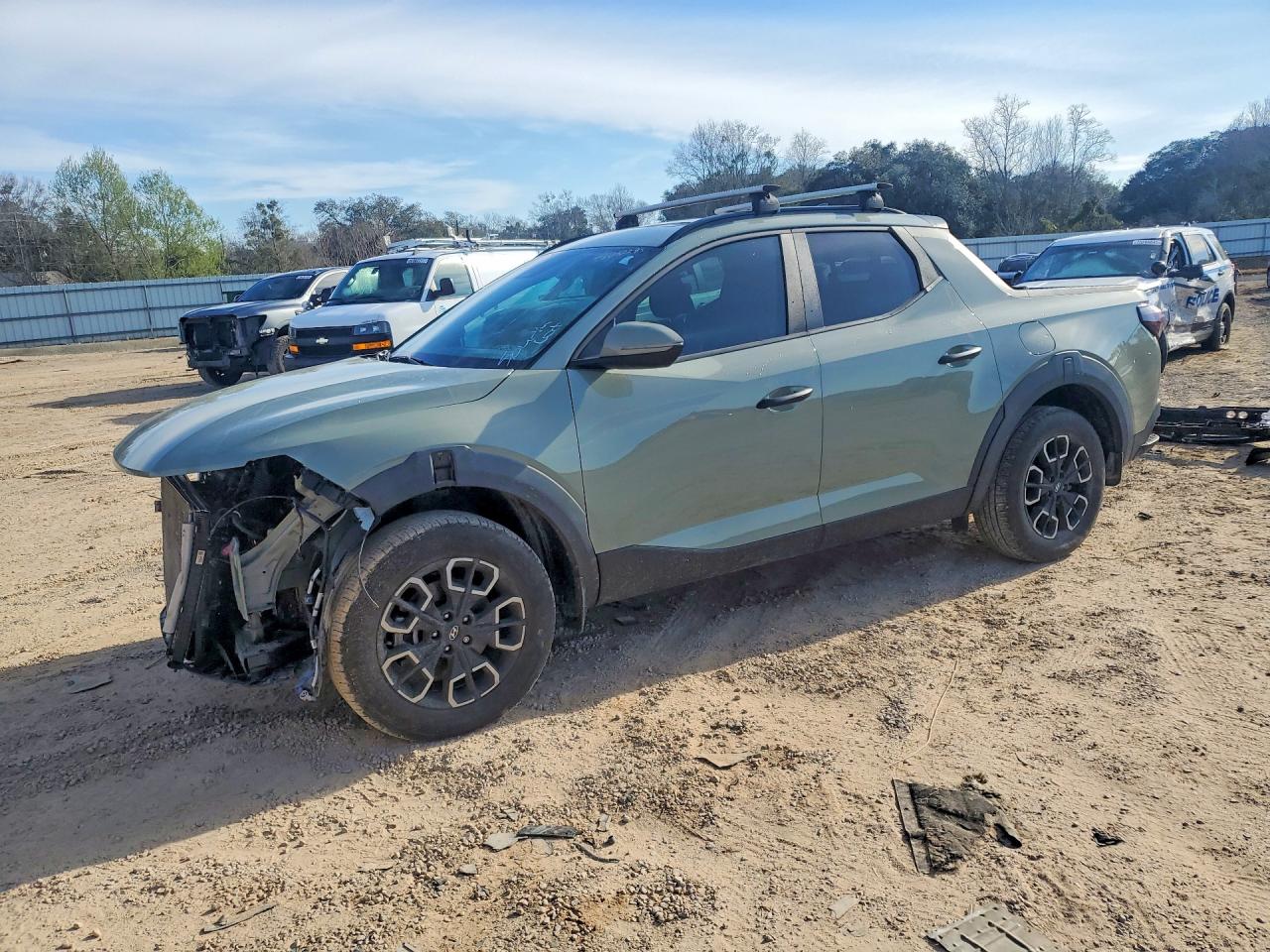 Salvage Hyundai SANTA CRUZ Image
