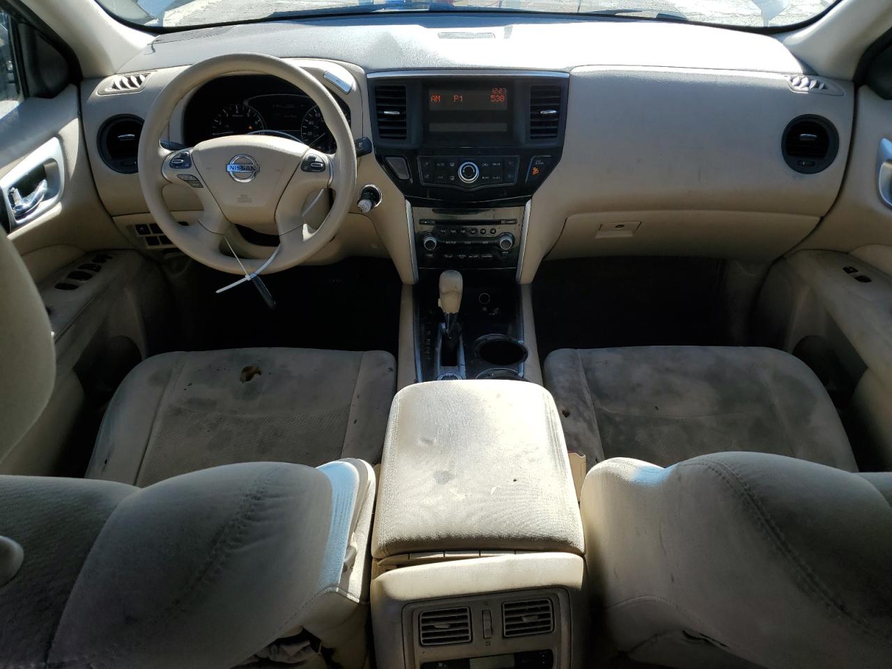 Nissan Pathfinder S