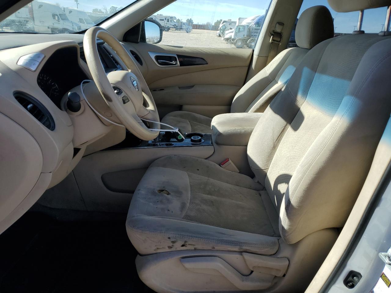 Nissan Pathfinder S