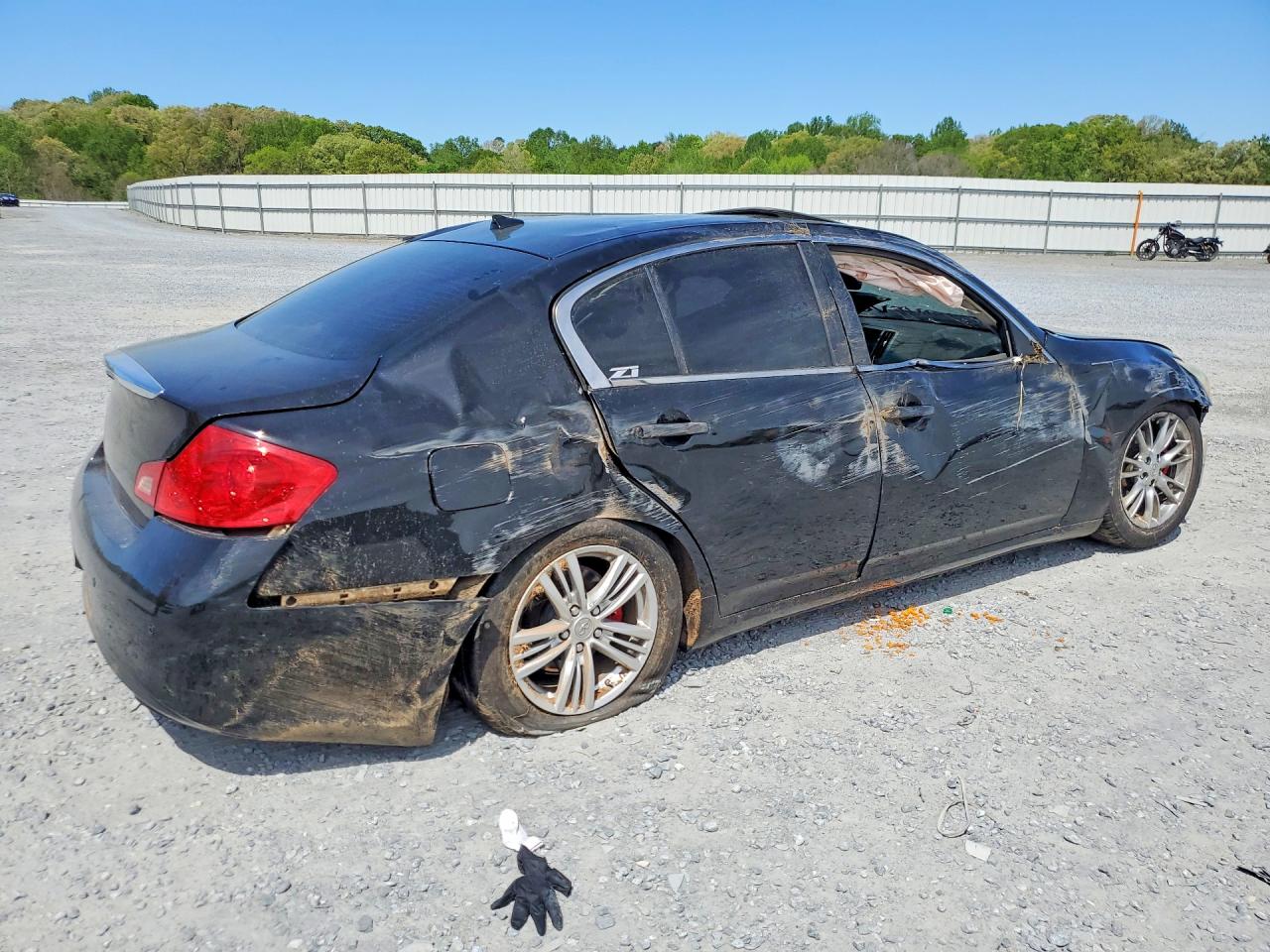 INFINITI G37 Journey