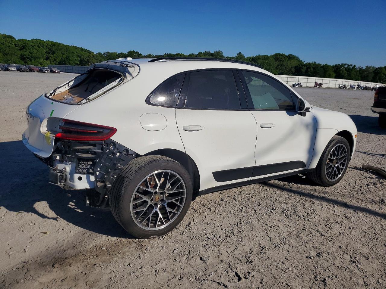Porsche Macan S