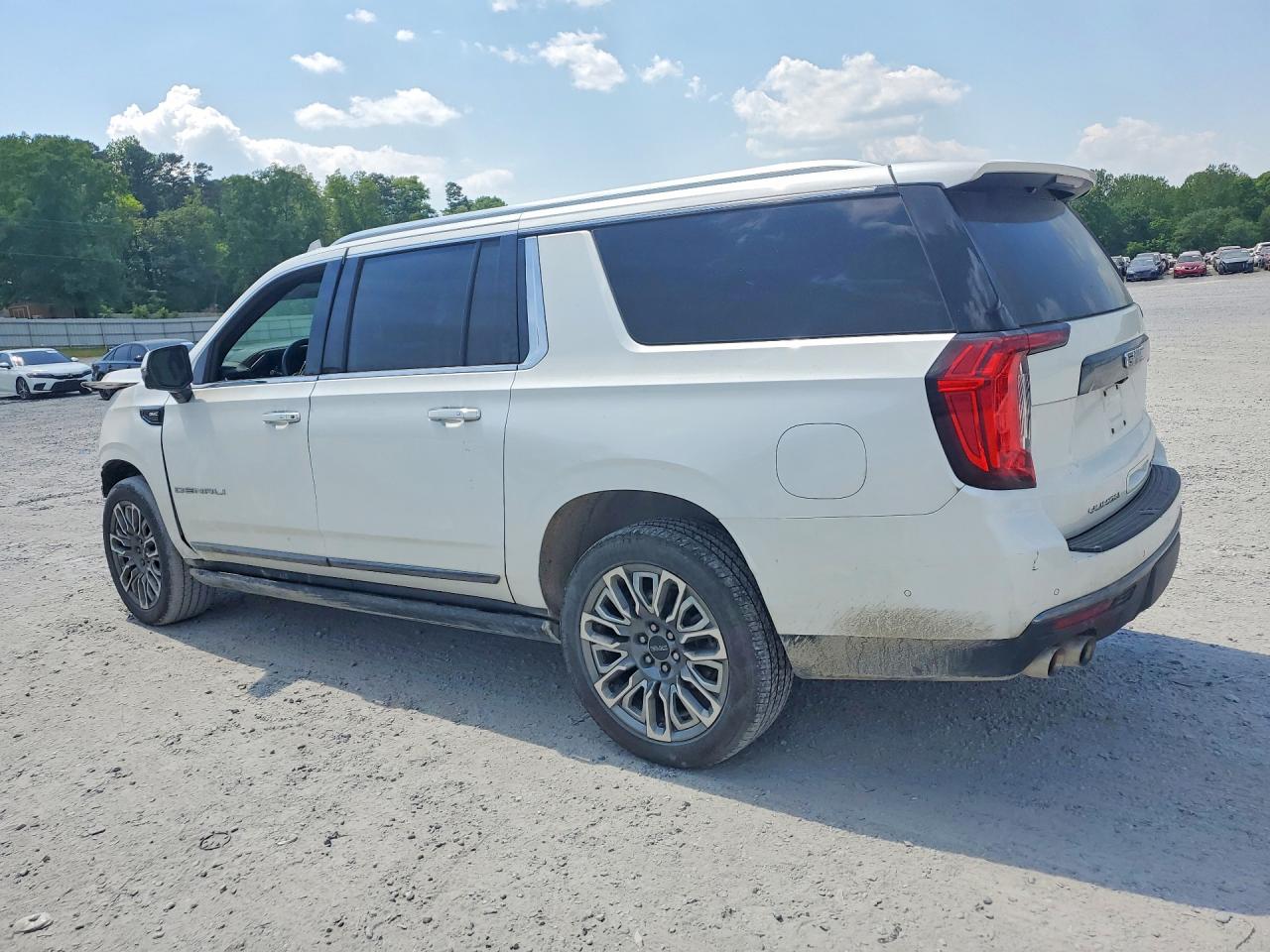 GMC Yukon Denali Ultimate