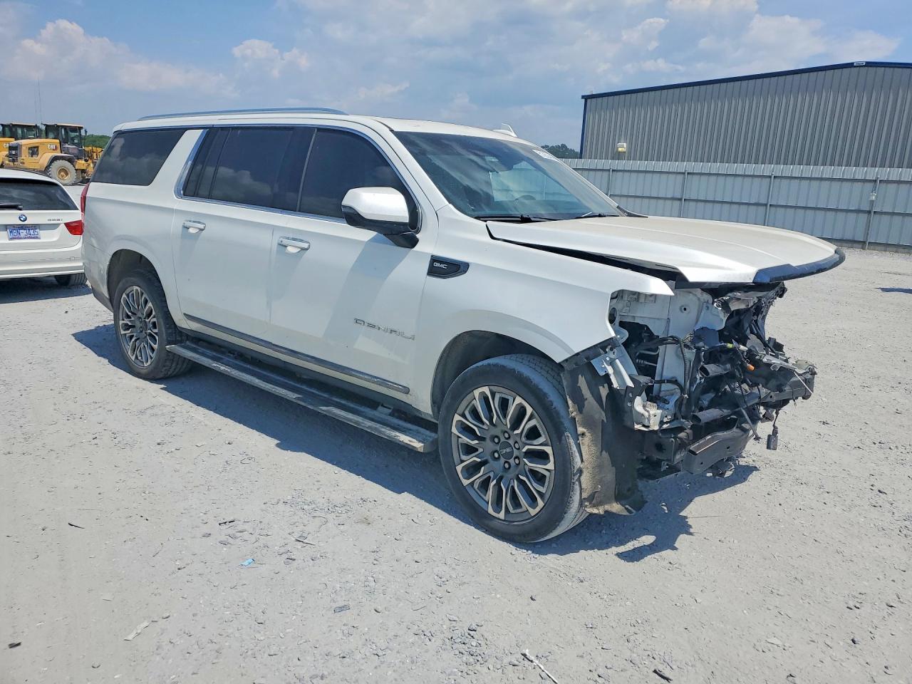 GMC Yukon Denali Ultimate