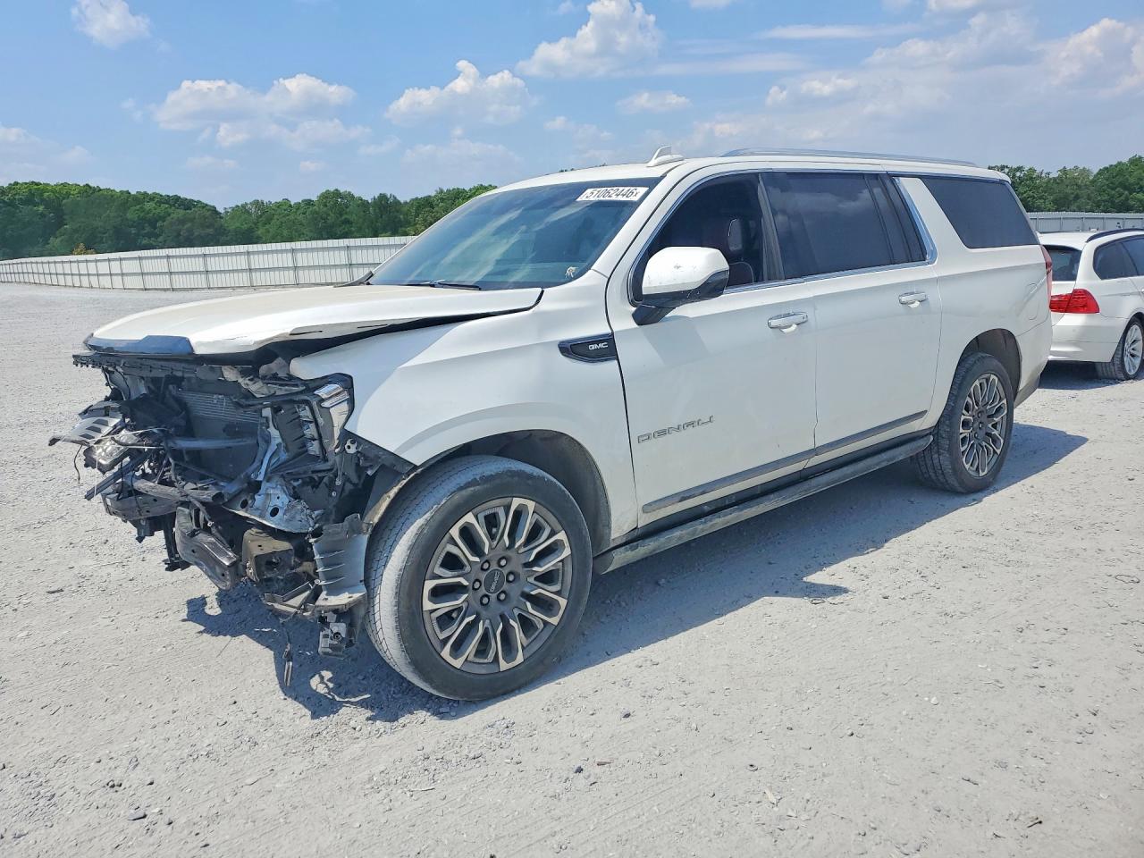 Salvage GMC Yukon Image