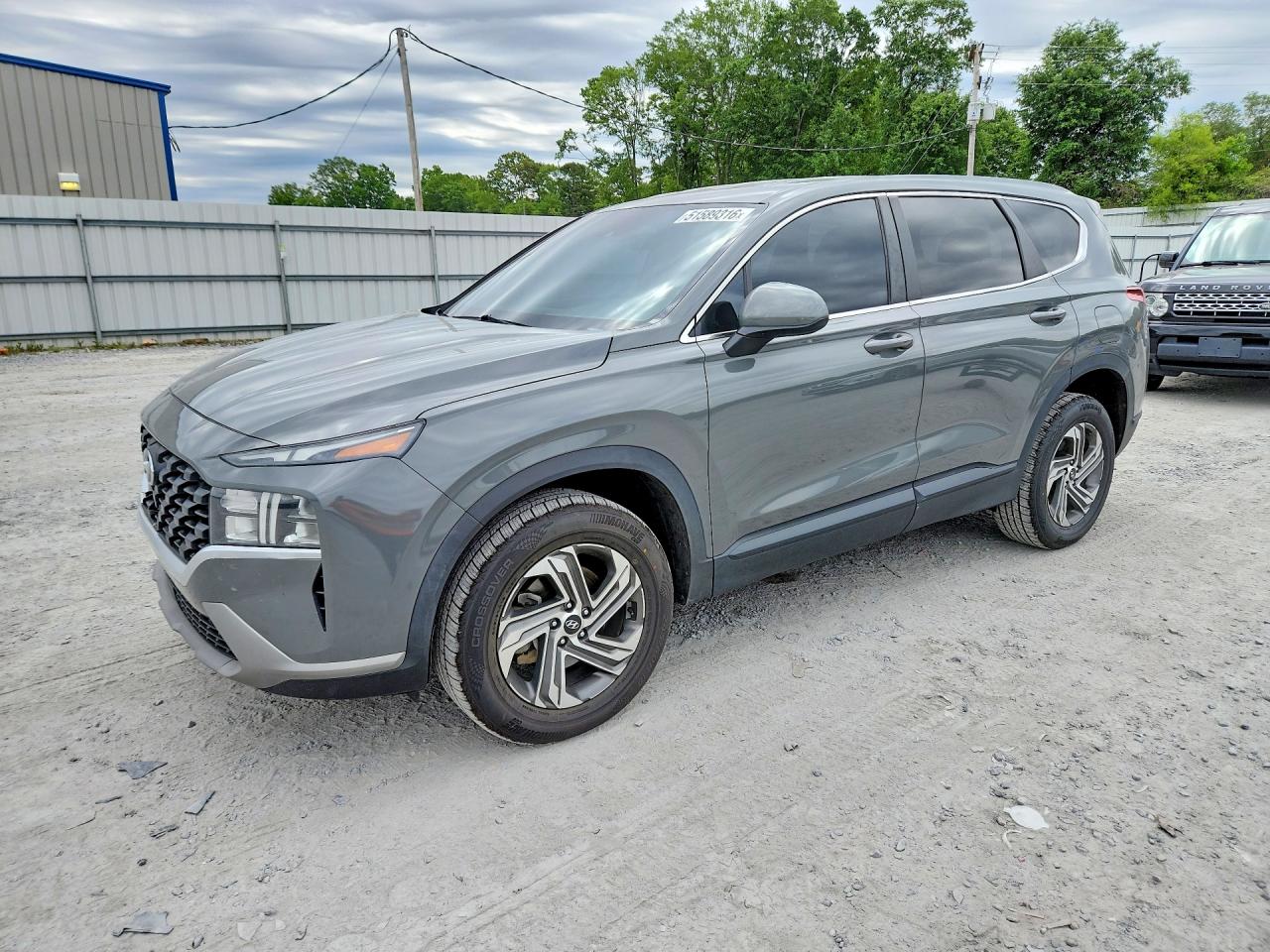 Salvage Hyundai SANTA FE Image