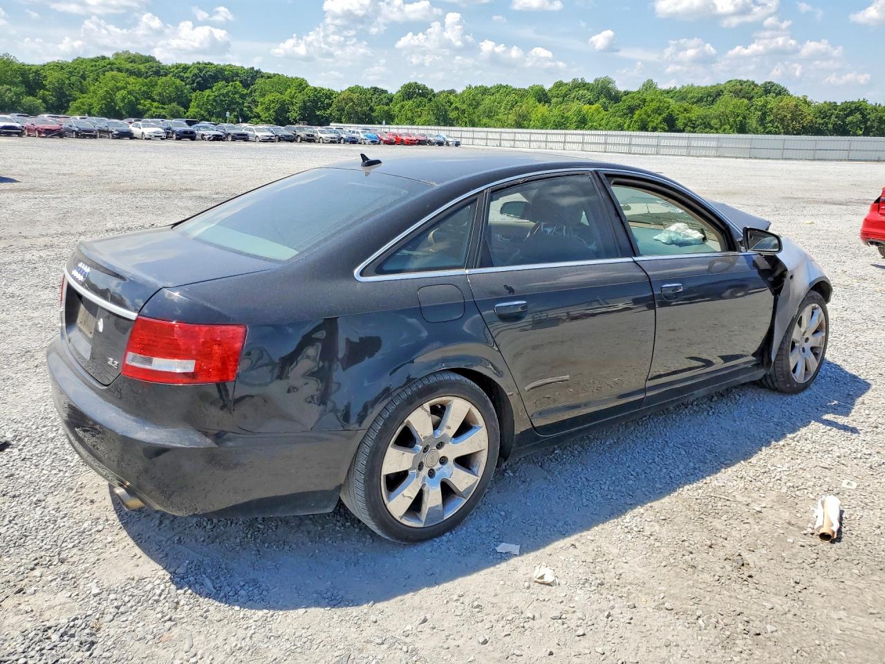 Audi A6 3.2