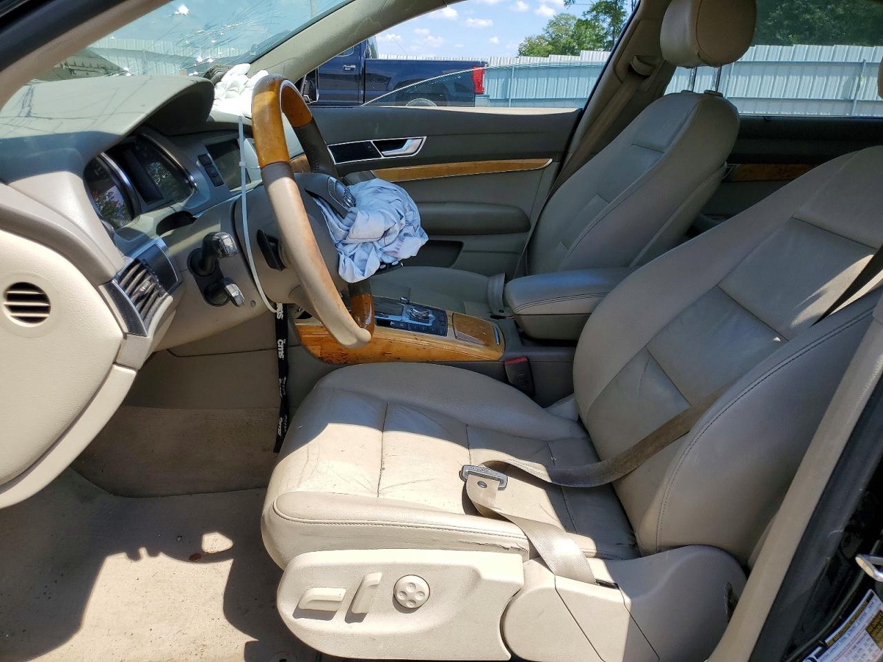 Audi A6 3.2