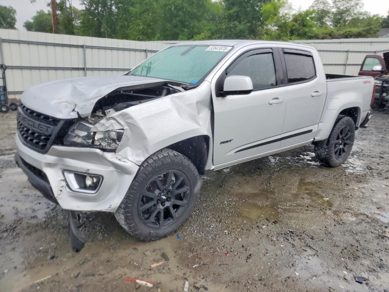Salvage Chevrolet Colorado Image