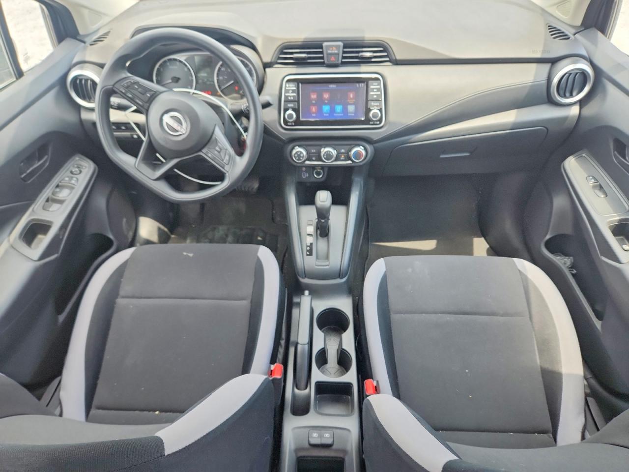 Nissan Versa S