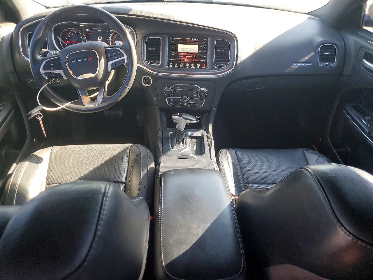 Dodge Charger Sxt