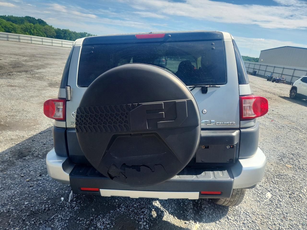 Toyota FJ Cruiser Base