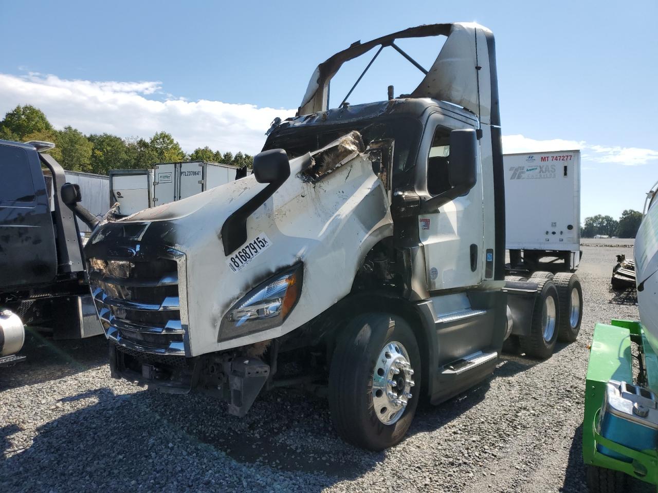 Freightliner Cascadia 126