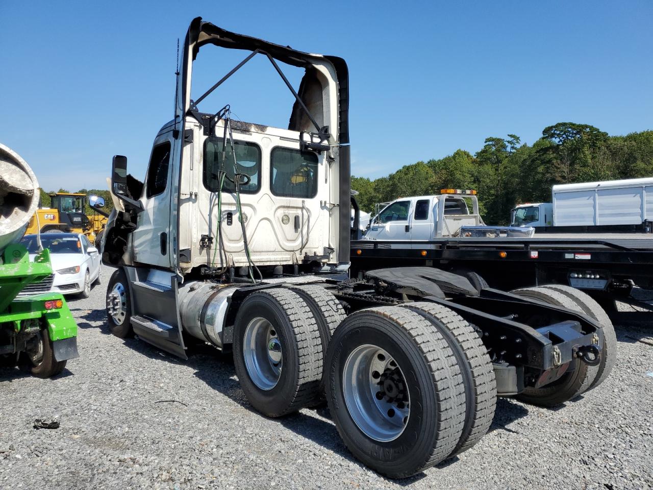 Freightliner Cascadia 126