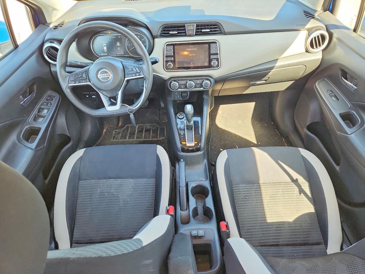 Nissan Versa Sv