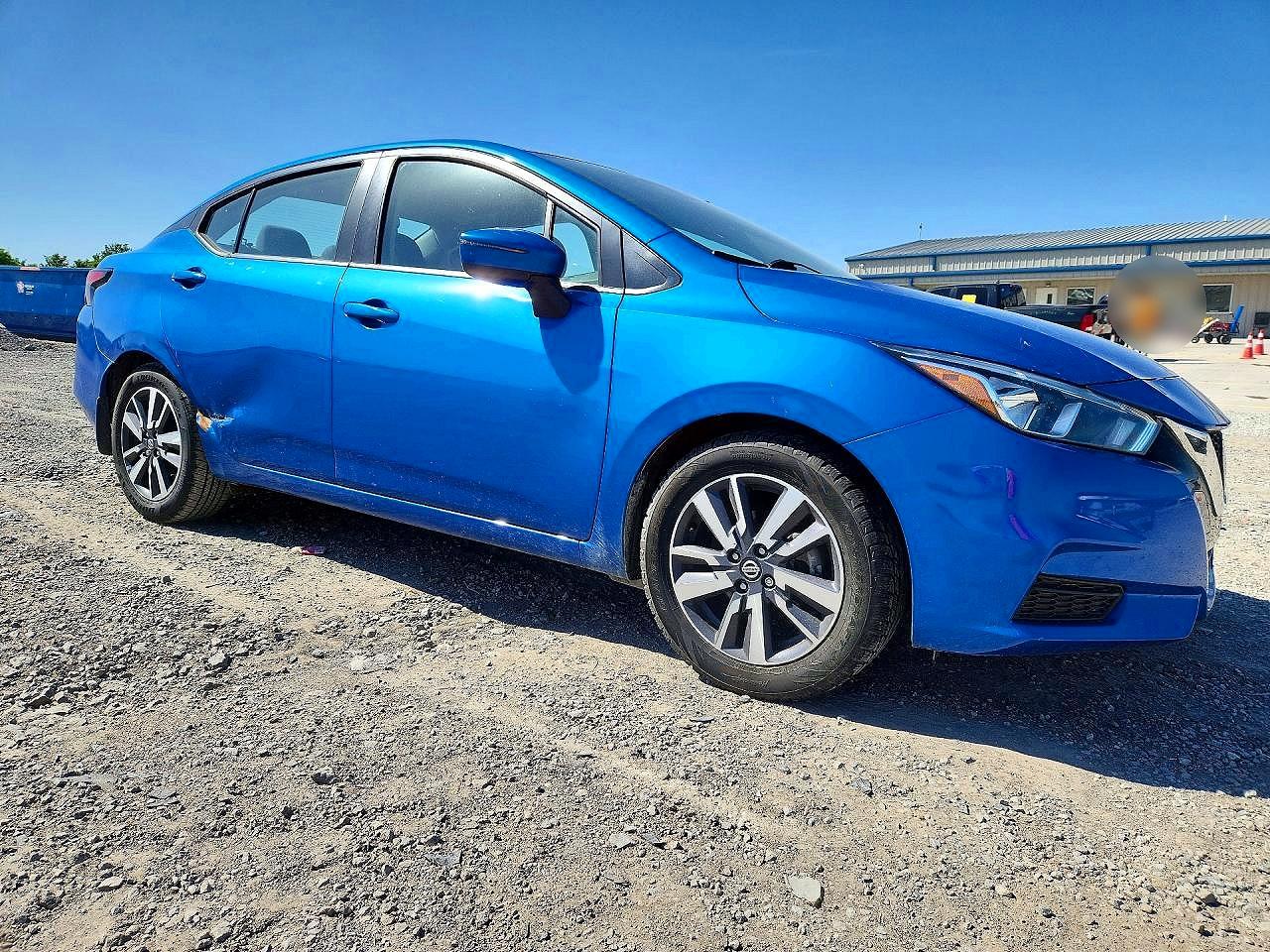 Nissan Versa Sv