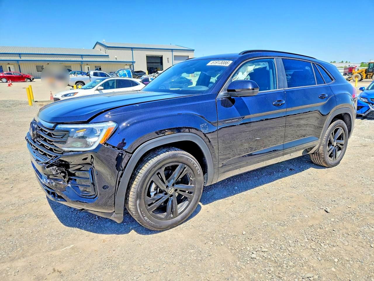 Salvage Volkswagen Atlas Image