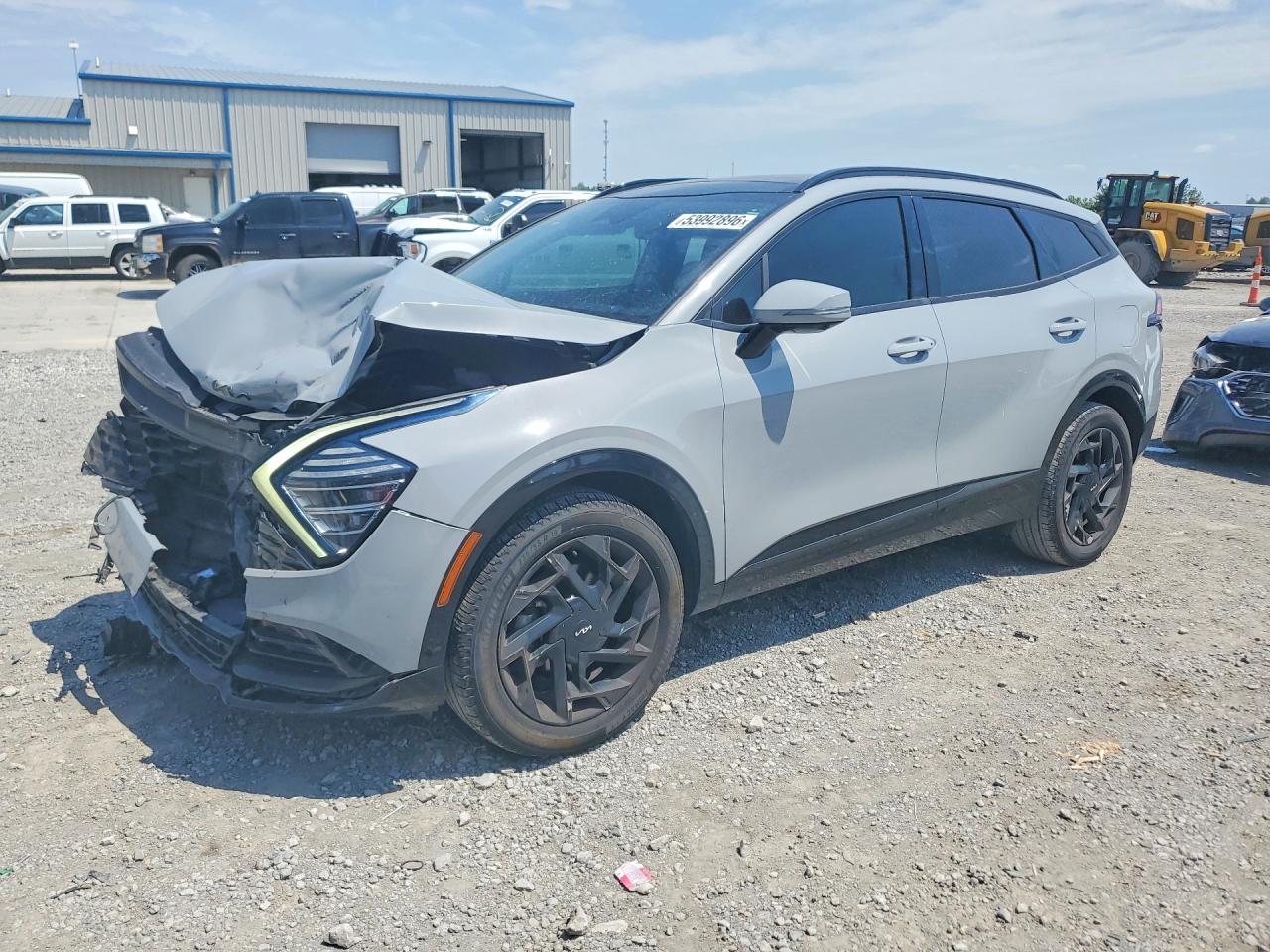 Salvage Kia Sportage Image