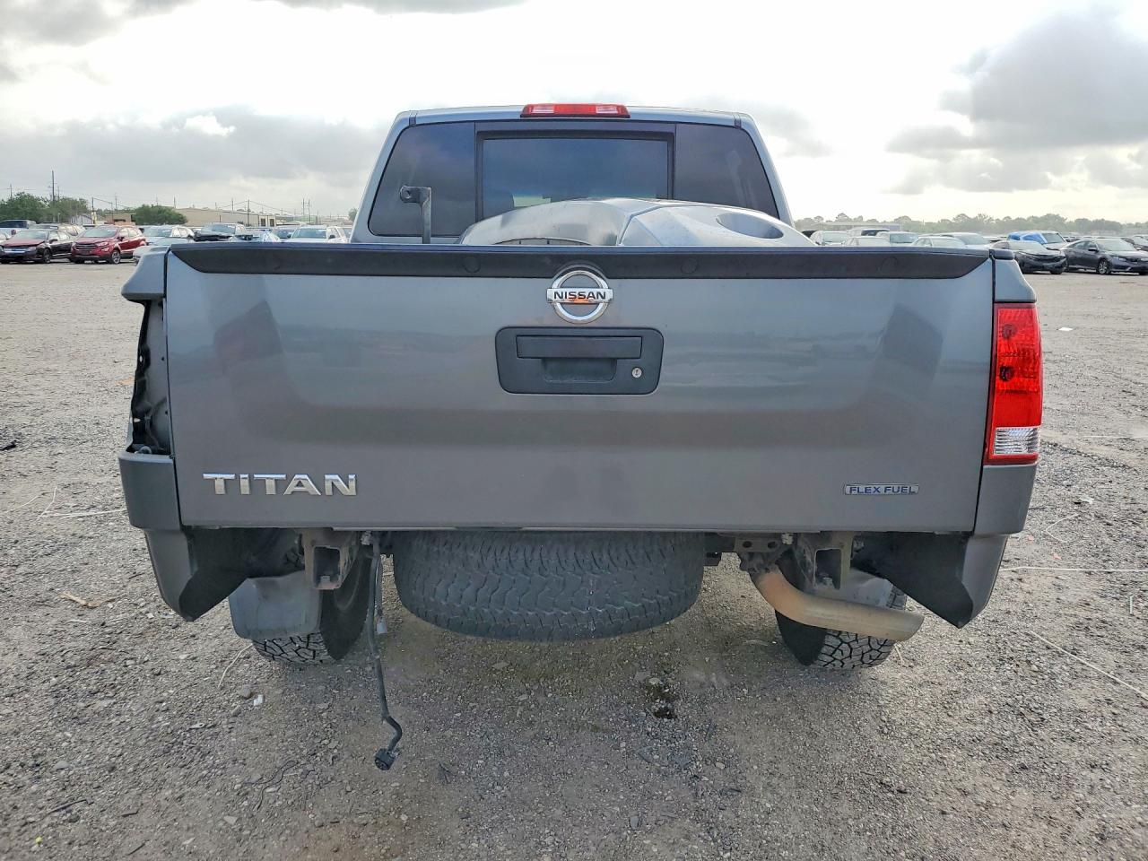 Nissan Titan S