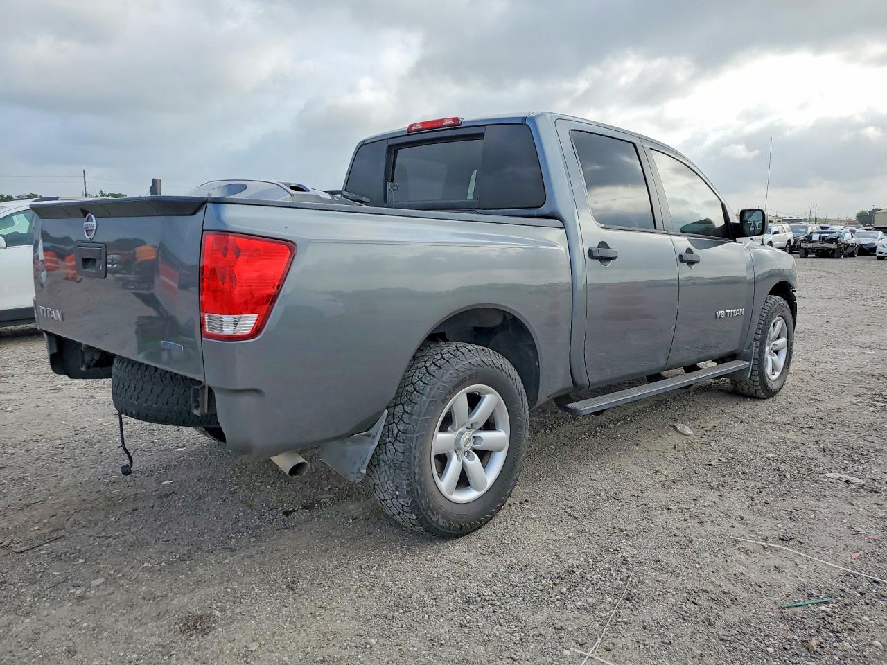 Nissan Titan S