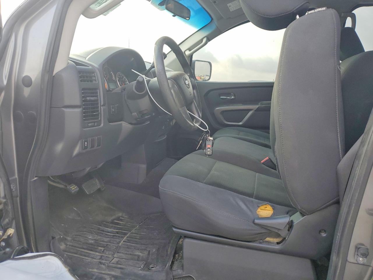 Nissan Titan S