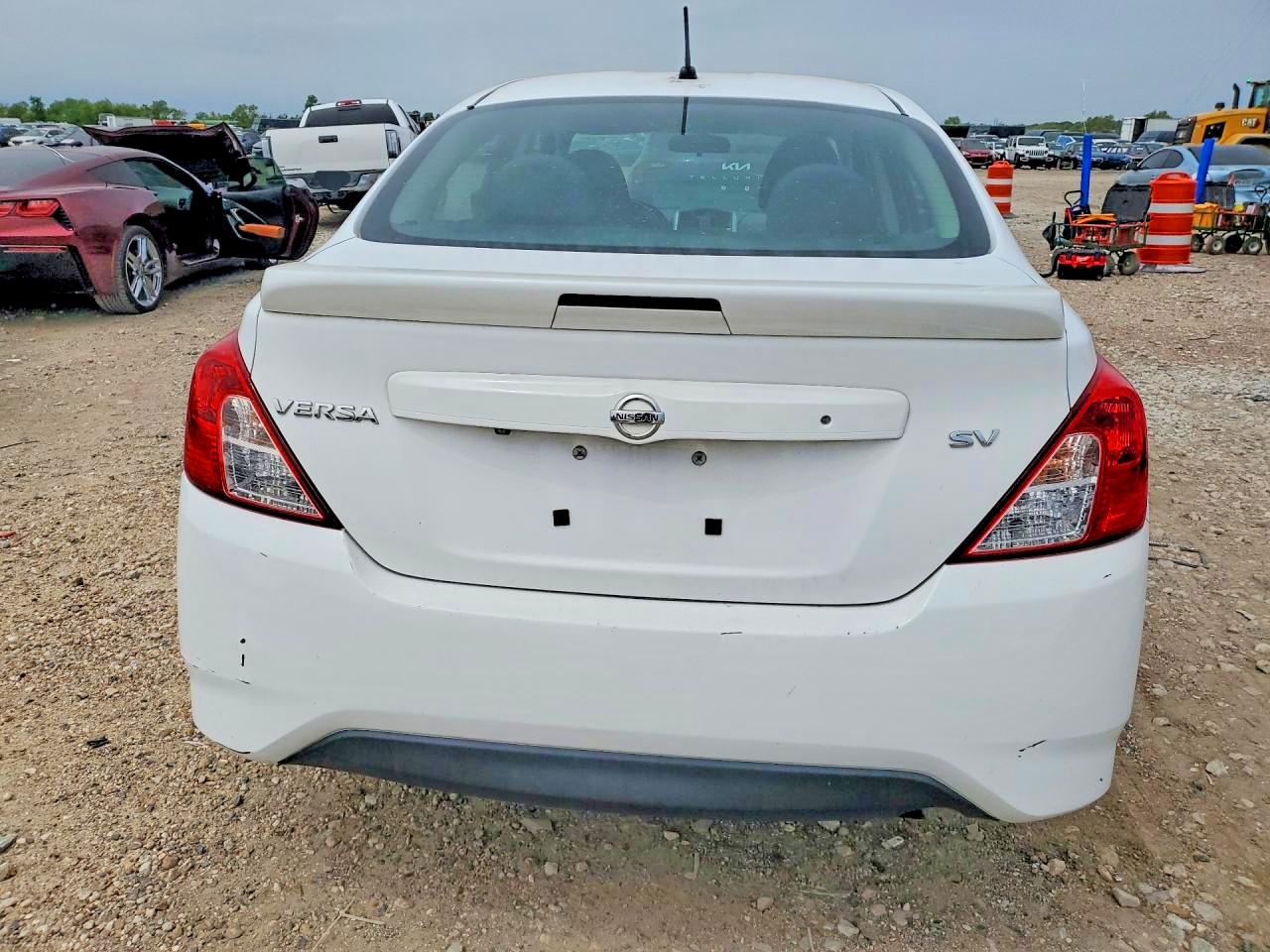Nissan Versa Sv