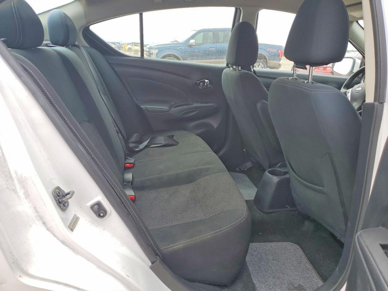 Nissan Versa Sv