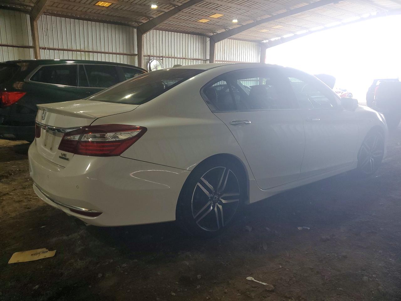 Honda Accord Touring