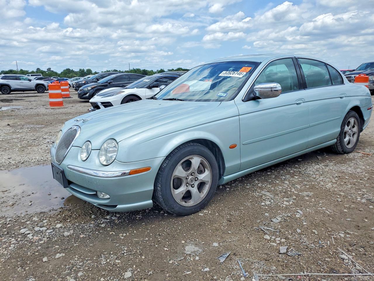 Salvage Jaguar S-Type Image