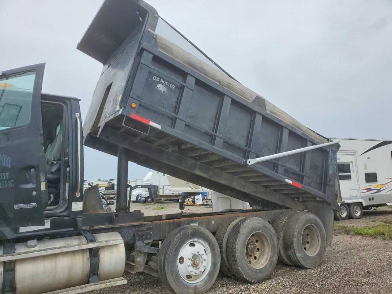 Sterling Truck Lt8500