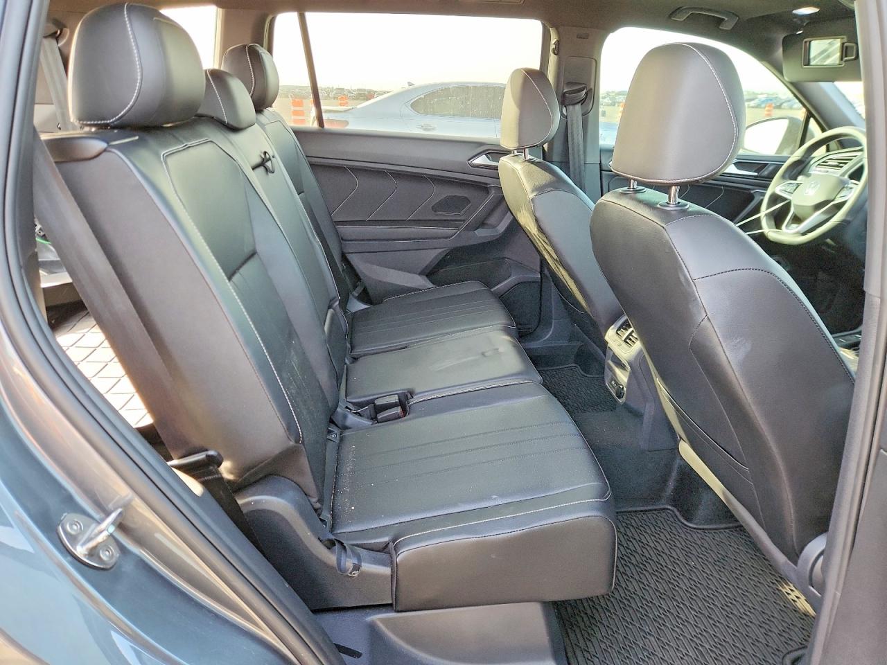 Volkswagen Tiguan Se R-line Black