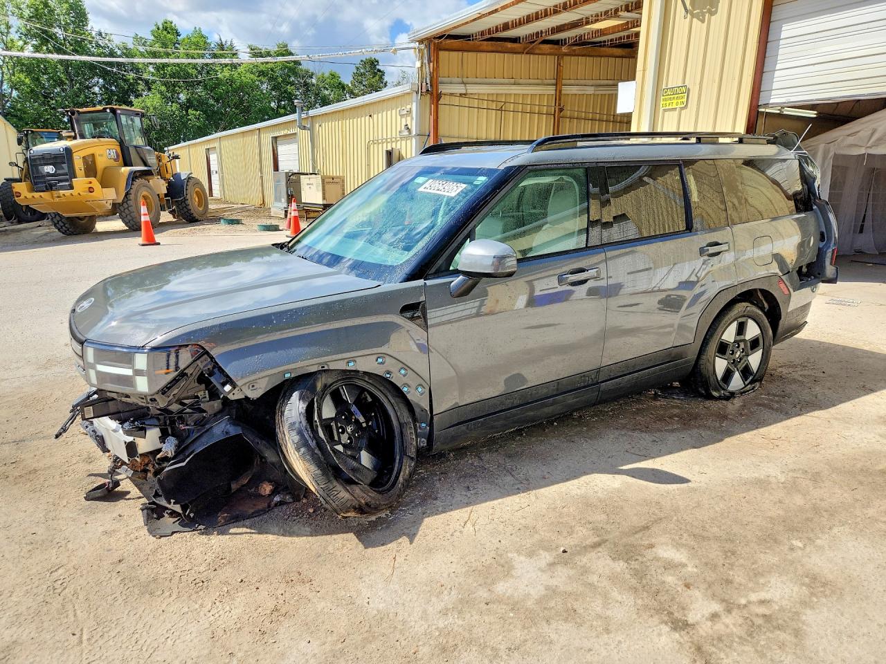 Salvage Hyundai SANTA FE Image