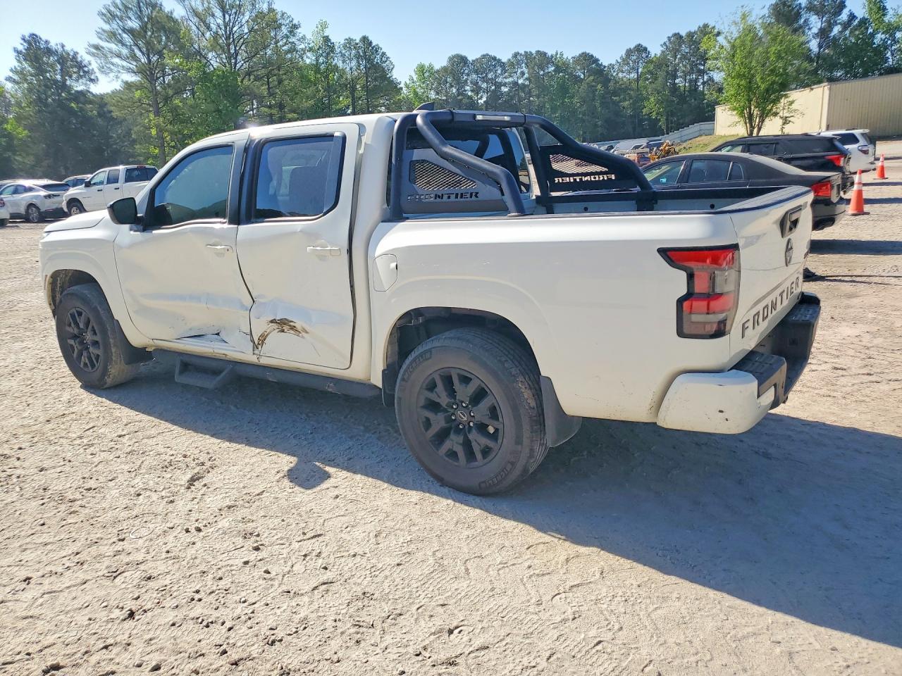 Nissan Frontier Sv
